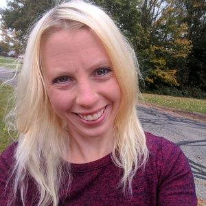 Meet your Posher, Cayla